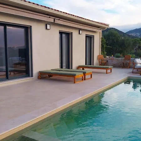 Villa Pietra Mare Piscine Vue A L'ile-rousse LʼÎle-Rousse