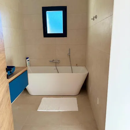 Pietra Mare Piscine Vue à L'ile-rousse *