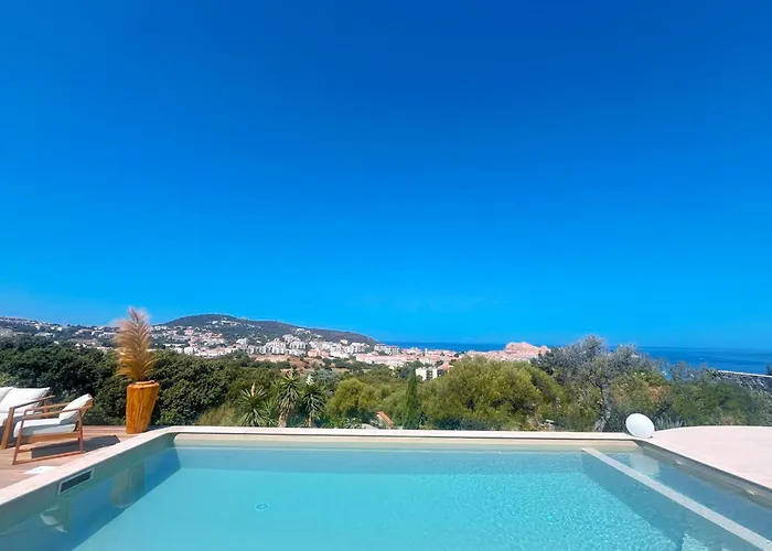Villa Pietra Mare Piscine Vue A L'ile-rousse LʼÎle-Rousse