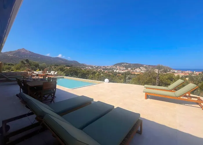 Pietra Mare Piscine Vue à L'ile-rousse Villa